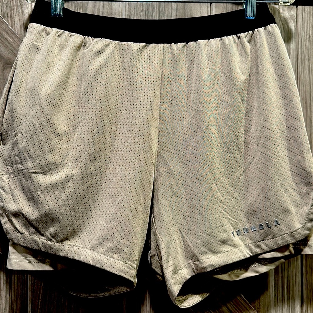 YOUNGLA shorts size medium